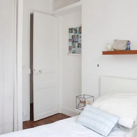 Bright 2-room In The 15th Apartment